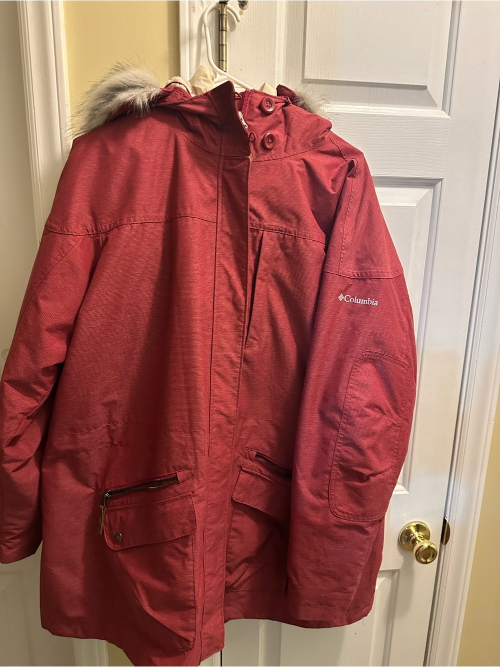 Columbia Red Hooded Women's 3-in-1 Coat with Faux-Fur Trim